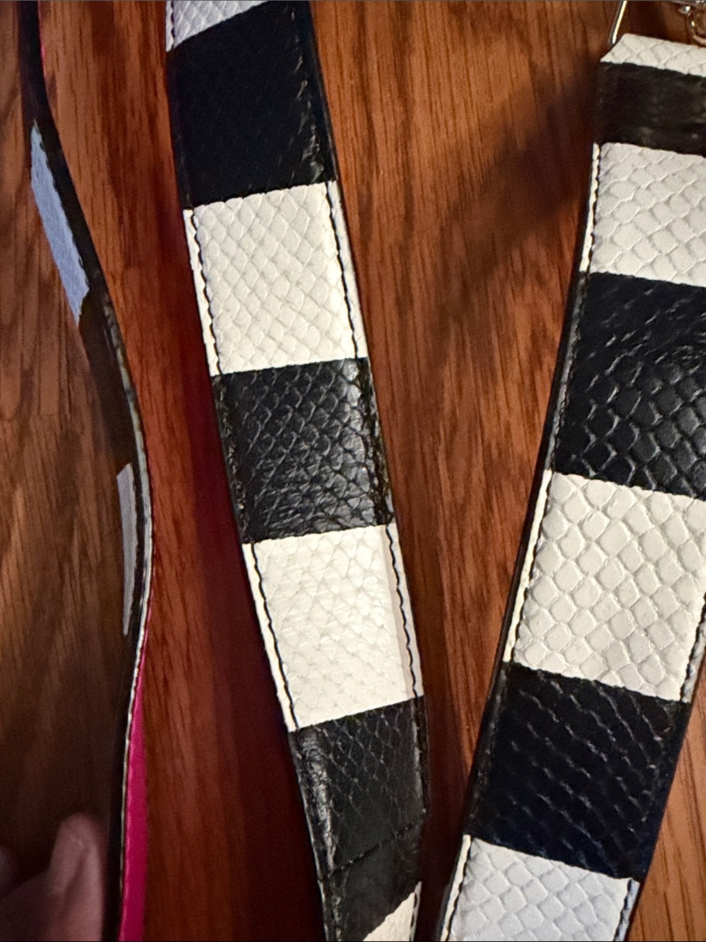 Kate spade Black & White Crossbody Strap with Pink Trim - Picture 6 of 6